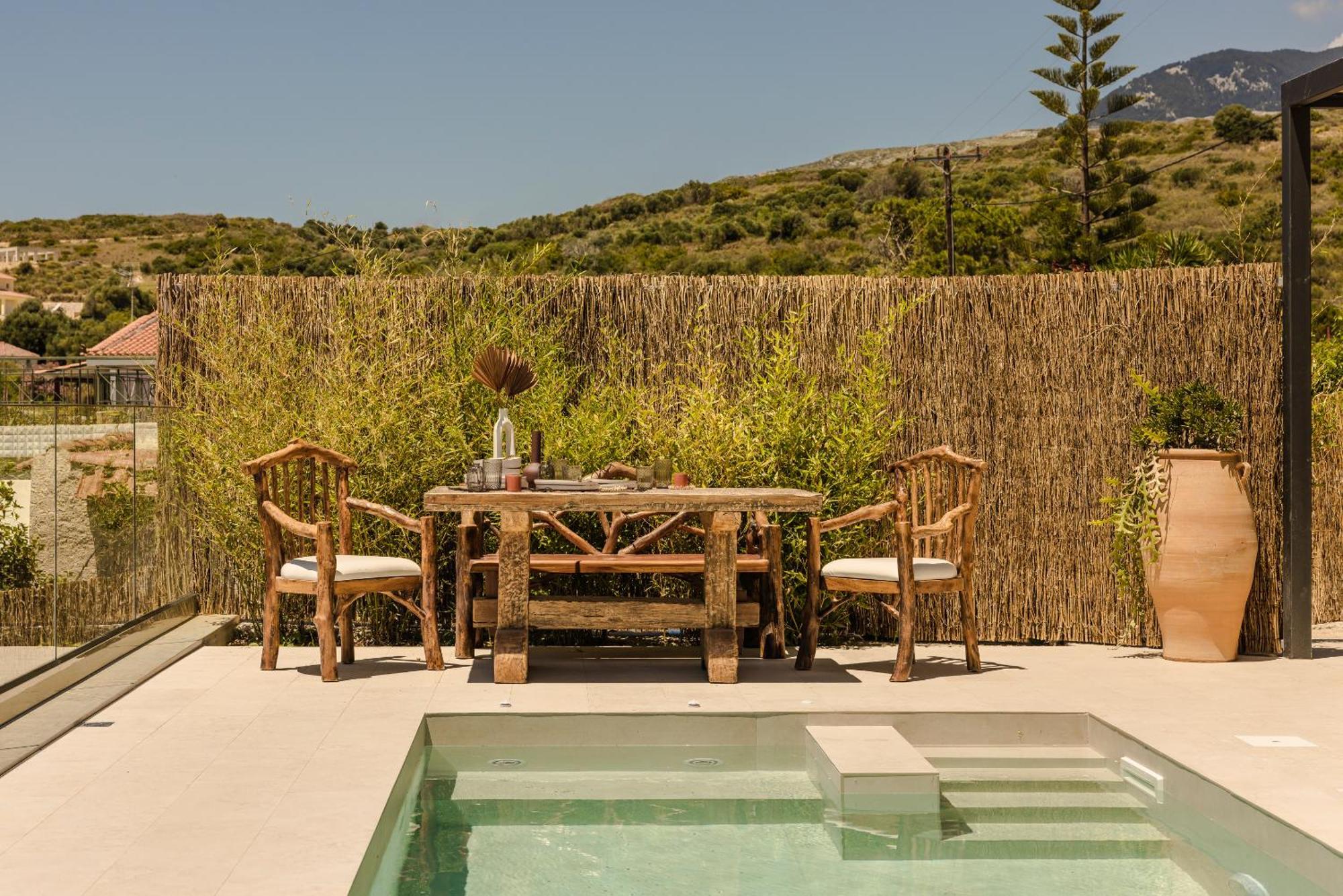 Hilaritas Luxury Suites Sea View, Private Pool & Jacuzzi Paradise Ratzaklíon Extérieur photo