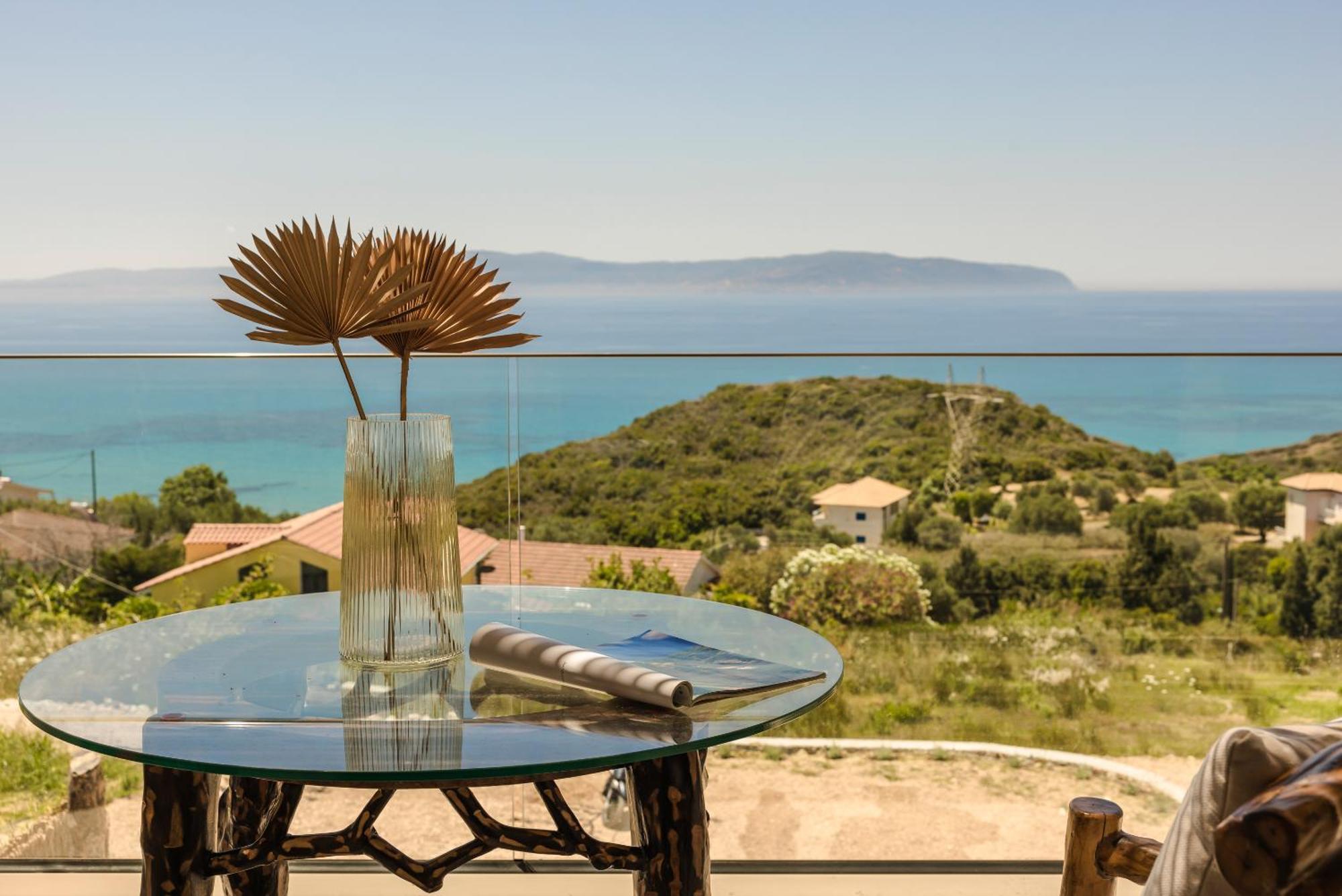 Hilaritas Luxury Suites Sea View, Private Pool & Jacuzzi Paradise Ratzaklíon Extérieur photo