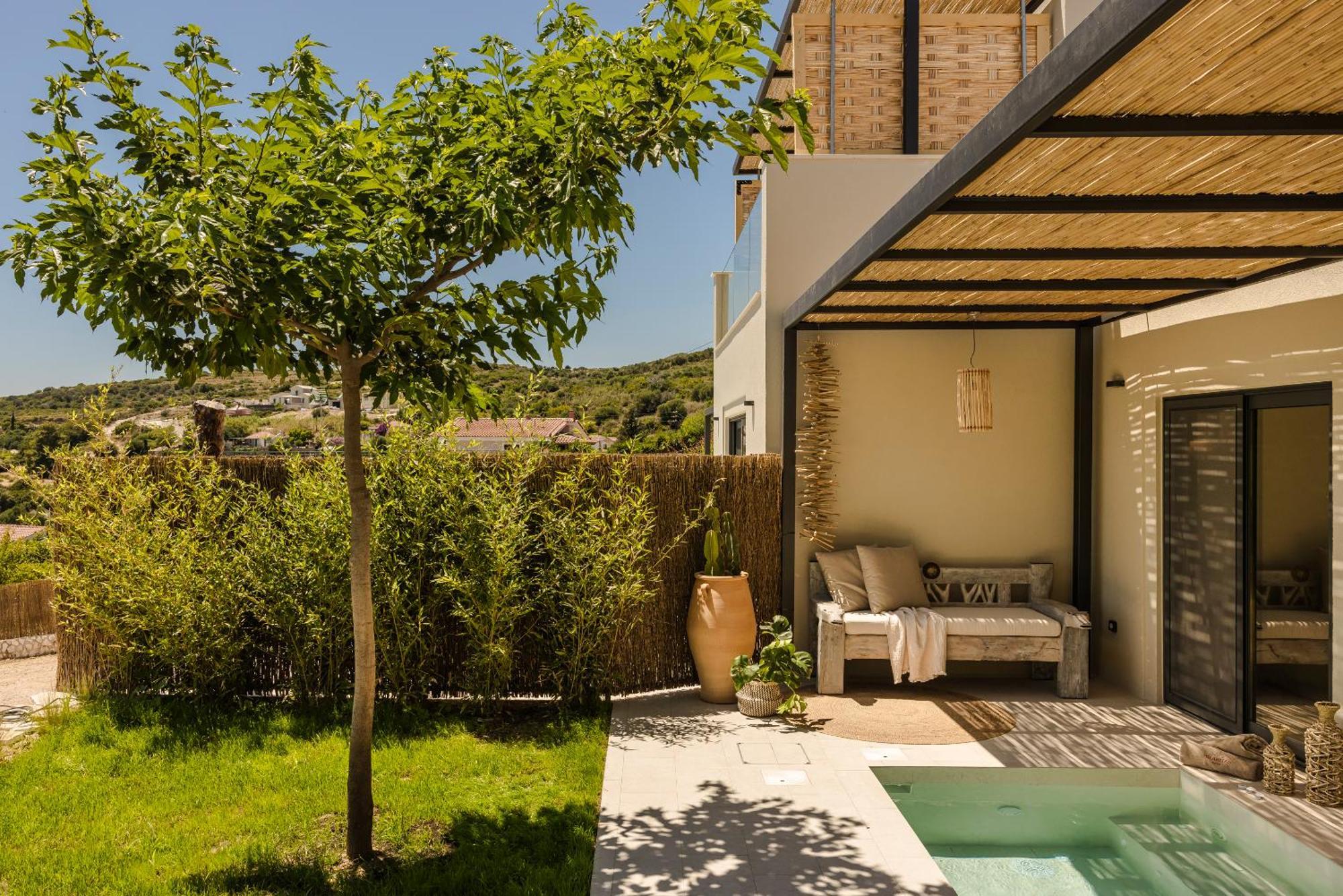 Hilaritas Luxury Suites Sea View, Private Pool & Jacuzzi Paradise Ratzaklíon Extérieur photo