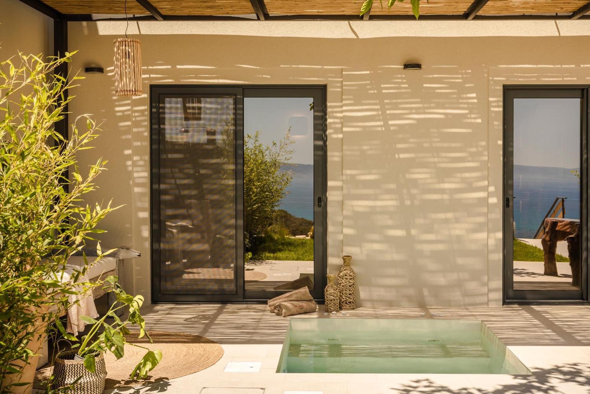 Hilaritas Luxury Suites Sea View, Private Pool & Jacuzzi Paradise Ratzaklíon Extérieur photo